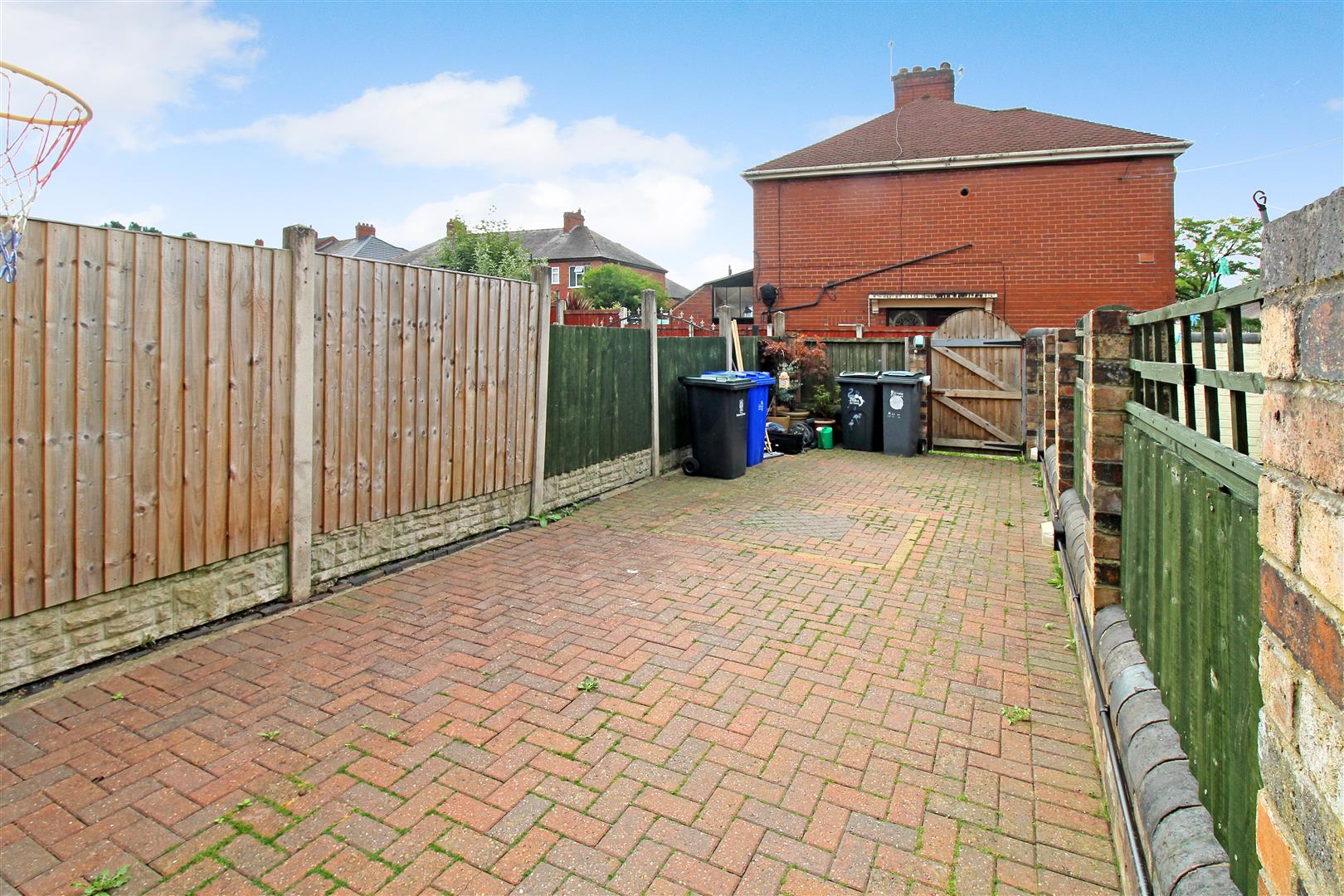 Ruxley Road, Bucknall, Stoke-On-Trent